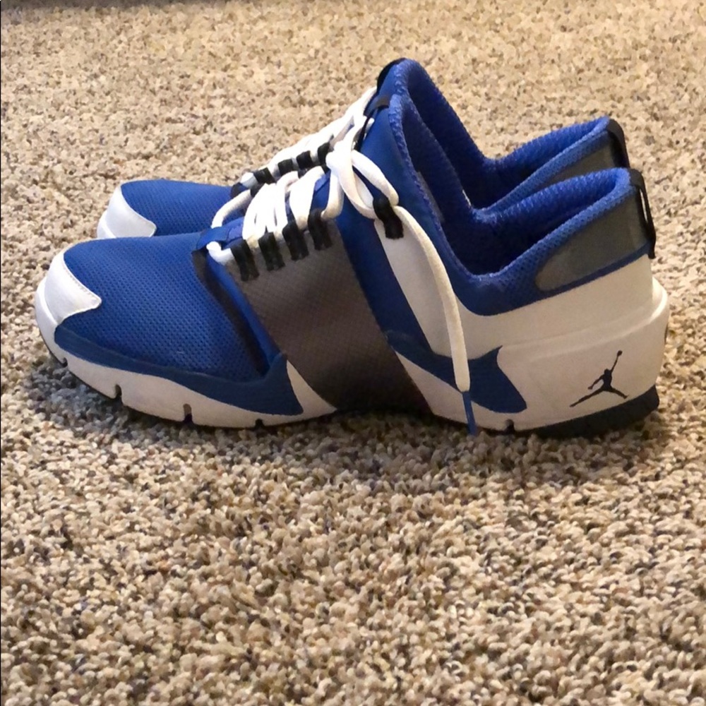 Jordan Alpha Trunner